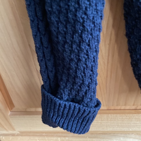 Faded Black Guess V Sweater - Picture 5 of 6